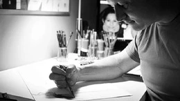 Cómo dibujar barba de un actor de doblaje